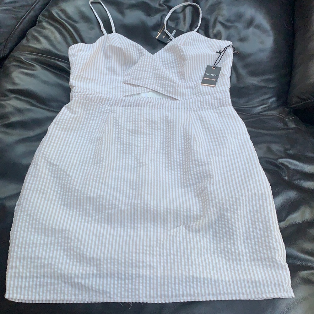 NWT Forever 21 Adorable Woven Dress